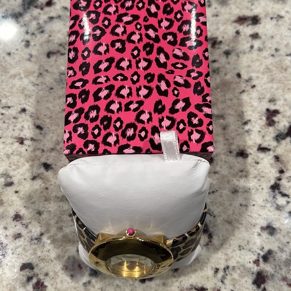 Betsey Johnson Leopard Strap Watch - Picture 7 of 12